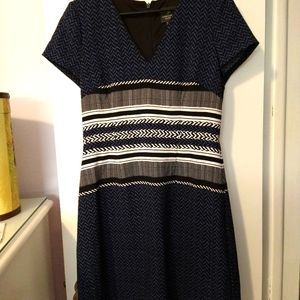 Adrianna Papell blue Chevron pattern dress